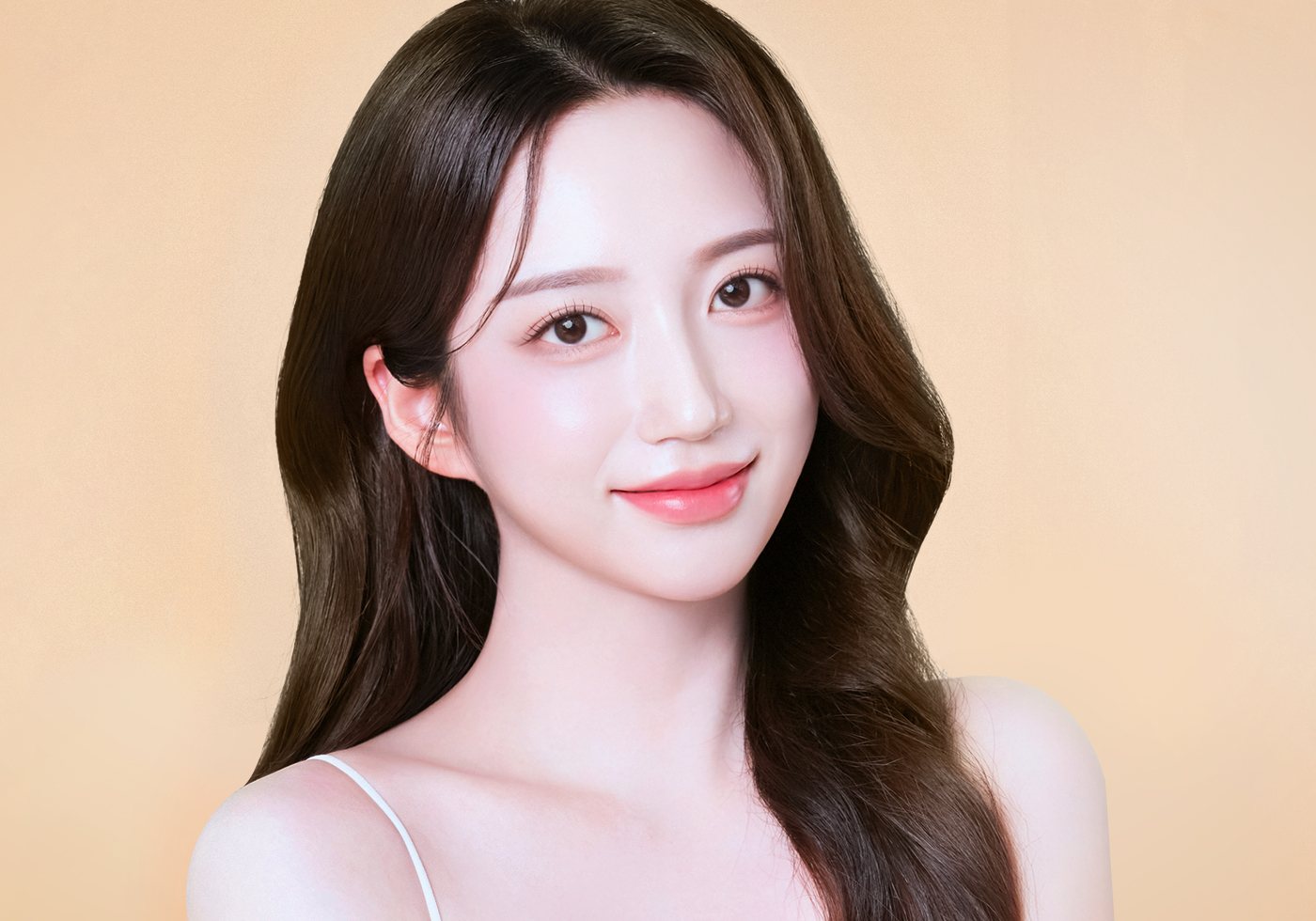 긴 웨이브 머리의 여성 모델(살구색 바탕)